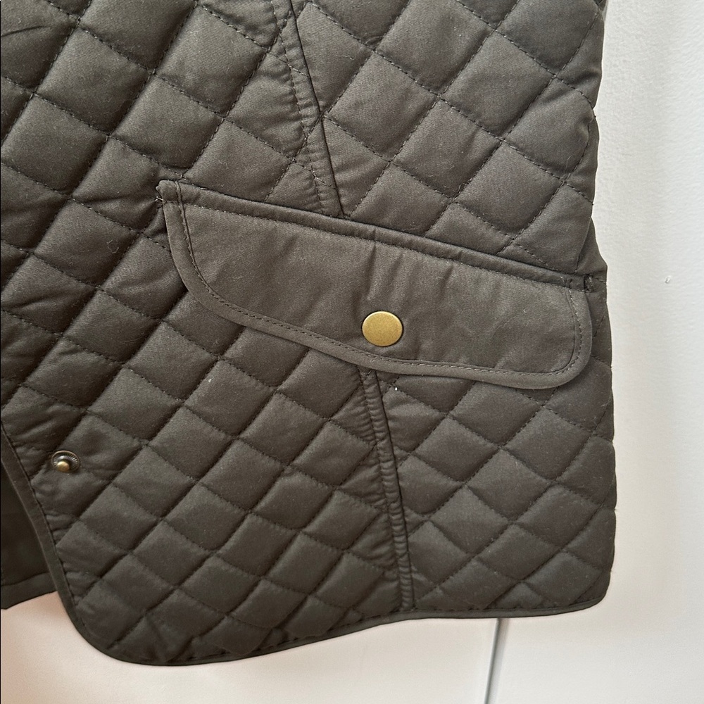 Bass Women’s Quilted Vest Size M - Picture 3 of 5